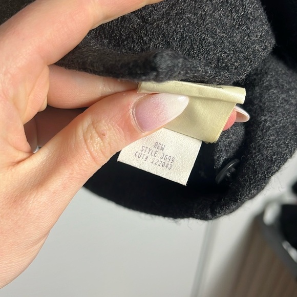 Eileen Fisher Gray Button Up 100% Wool Lightweight Minimalist Coat Cardigan - Picture 6 of 10